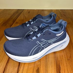 ASICS Gel Nimbus 26 Mens 11 D